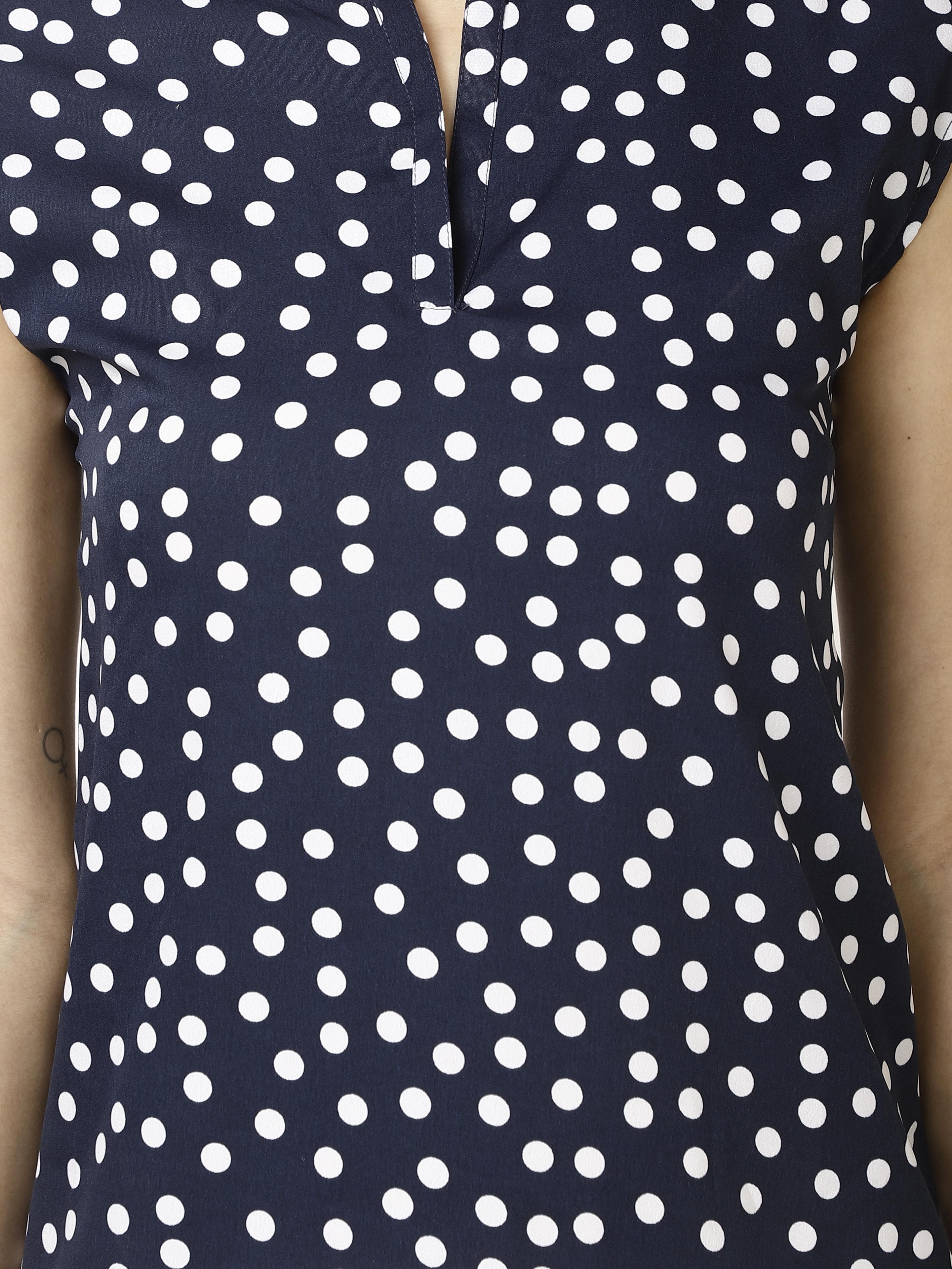 Sleeve less Womens Tops