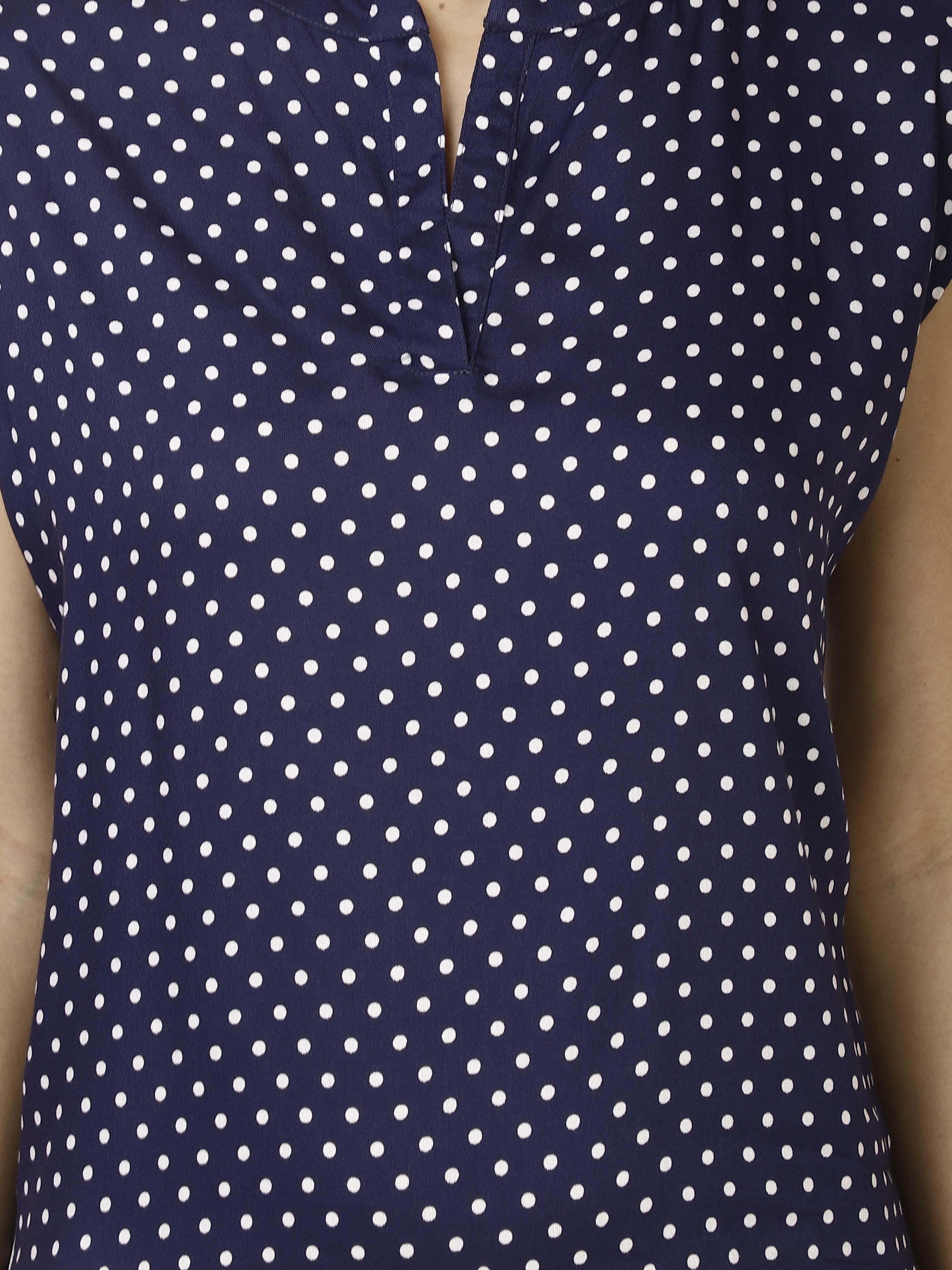 Sleeve less Womens Tops